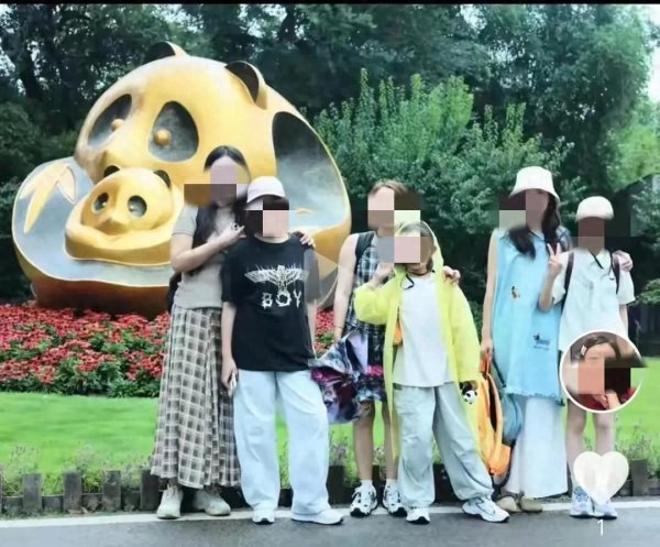 配资盘 川西失联江苏游客，一人是网红，儿子去年上大学，奶奶已经95岁